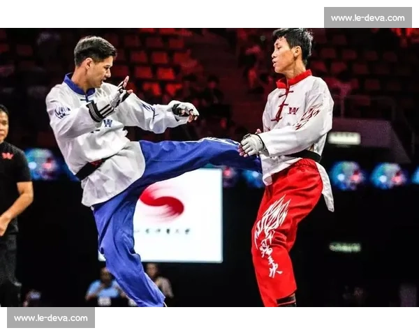 惊呼不断!冠军杯赛场,极限反杀,绝境逢生!